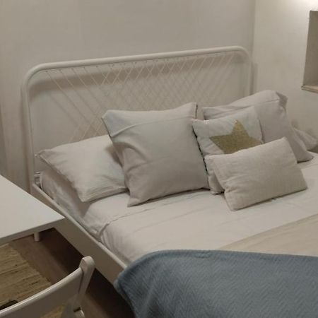 Tiny Studio In City Center Stone House سبليت المظهر الخارجي الصورة
