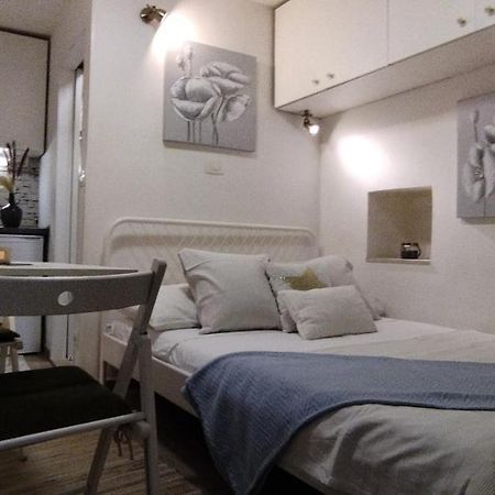 Tiny Studio In City Center Stone House سبليت المظهر الخارجي الصورة
