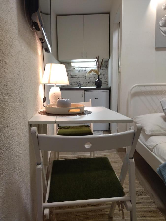 Tiny Studio In City Center Stone House سبليت المظهر الخارجي الصورة