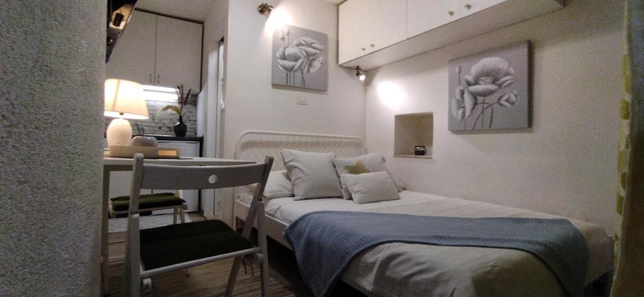Tiny Studio In City Center Stone House سبليت المظهر الخارجي الصورة